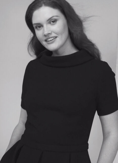 Introducing LaDress Curves